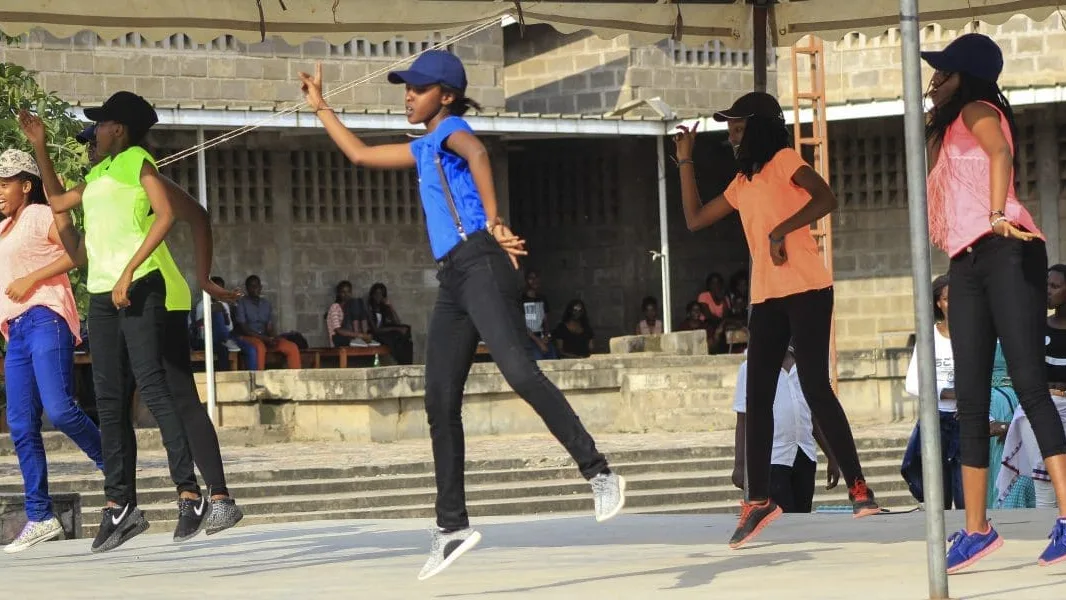 JOURNEE CULTURELLE 2013-2014